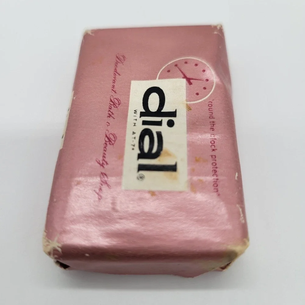 Dial Bath Size Deodorant Beauty Bar Soap 5 OZ Vintage NOS Pink Wrapper AT-7
